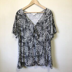 Penningtons B&W Tropical Leaf Bow Tie Collar Viscose Tee 2X Plus